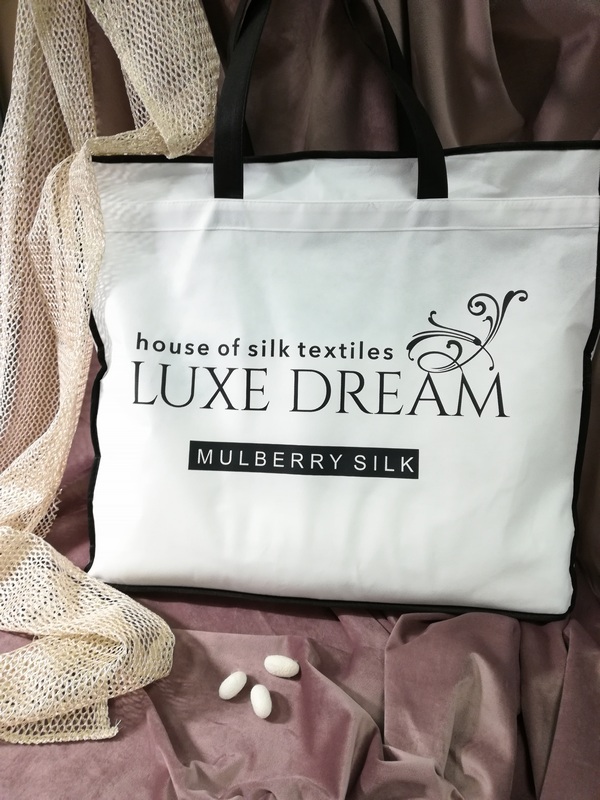 картинка Одеяло шелковое Luxe Dream Premium Silk dc1018 всесезонное 160x220 